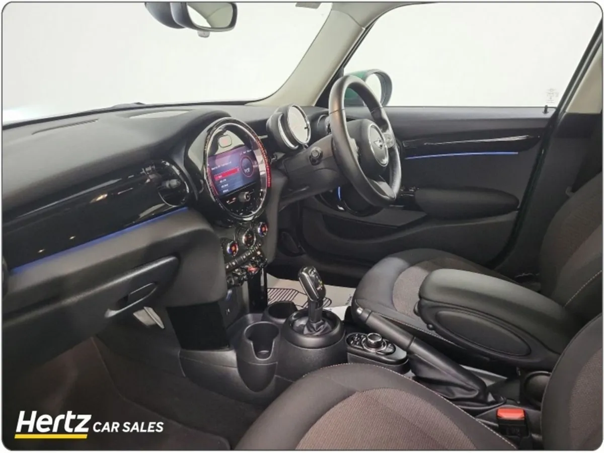 MINI Cooper Clc5 1.5 Petrol Automatic - Image 4