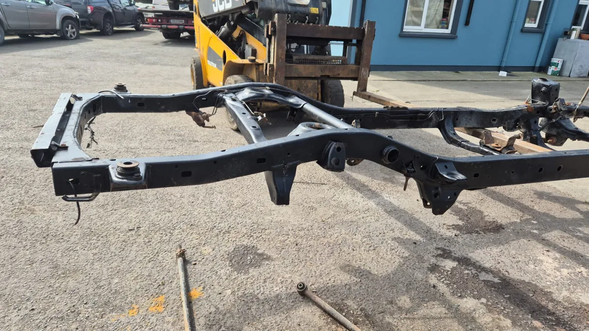 1996 TO 2003 TOYOTA LANDCRUISER CHASSIS SWB - Image 3
