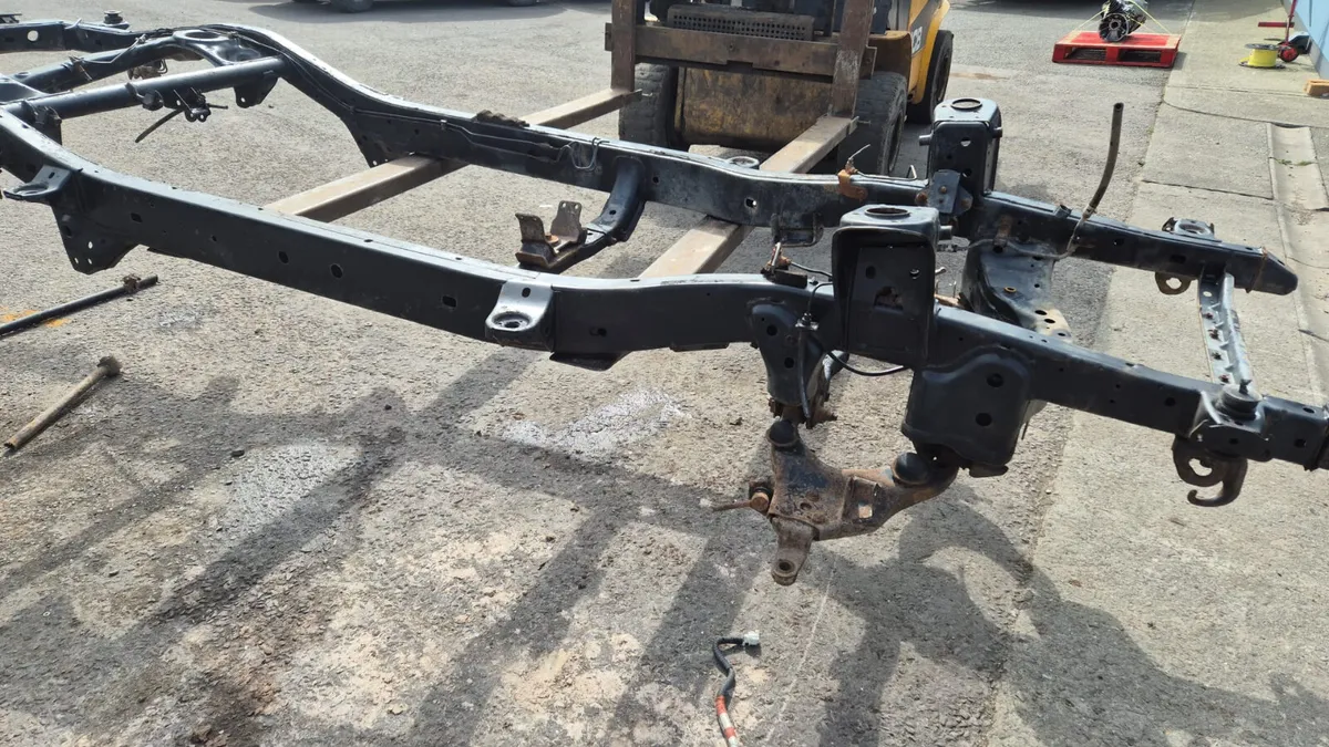 1996 TO 2003 TOYOTA LANDCRUISER CHASSIS SWB - Image 4