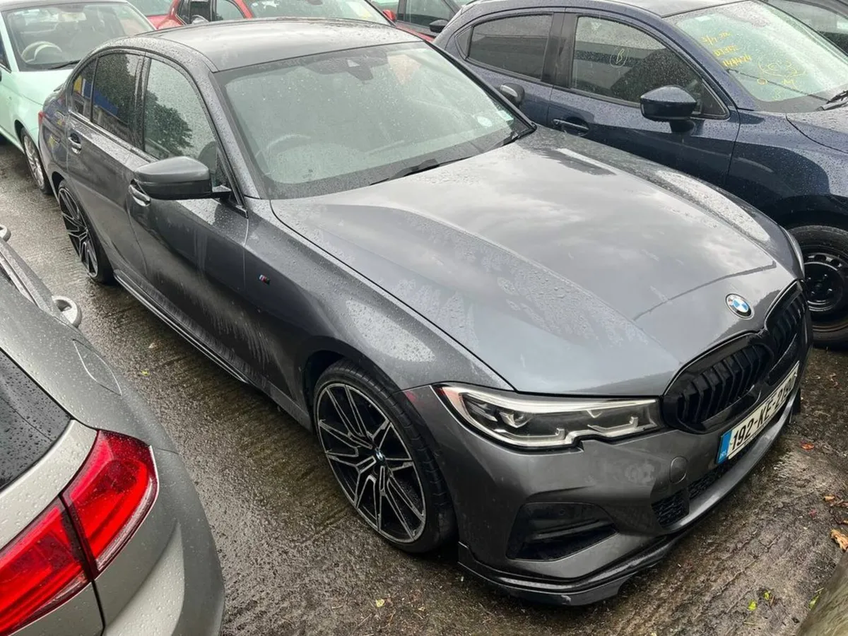 BMW 3-Series 330e M-SPORT COMPETITION PACK 2.0 HYB - Image 1
