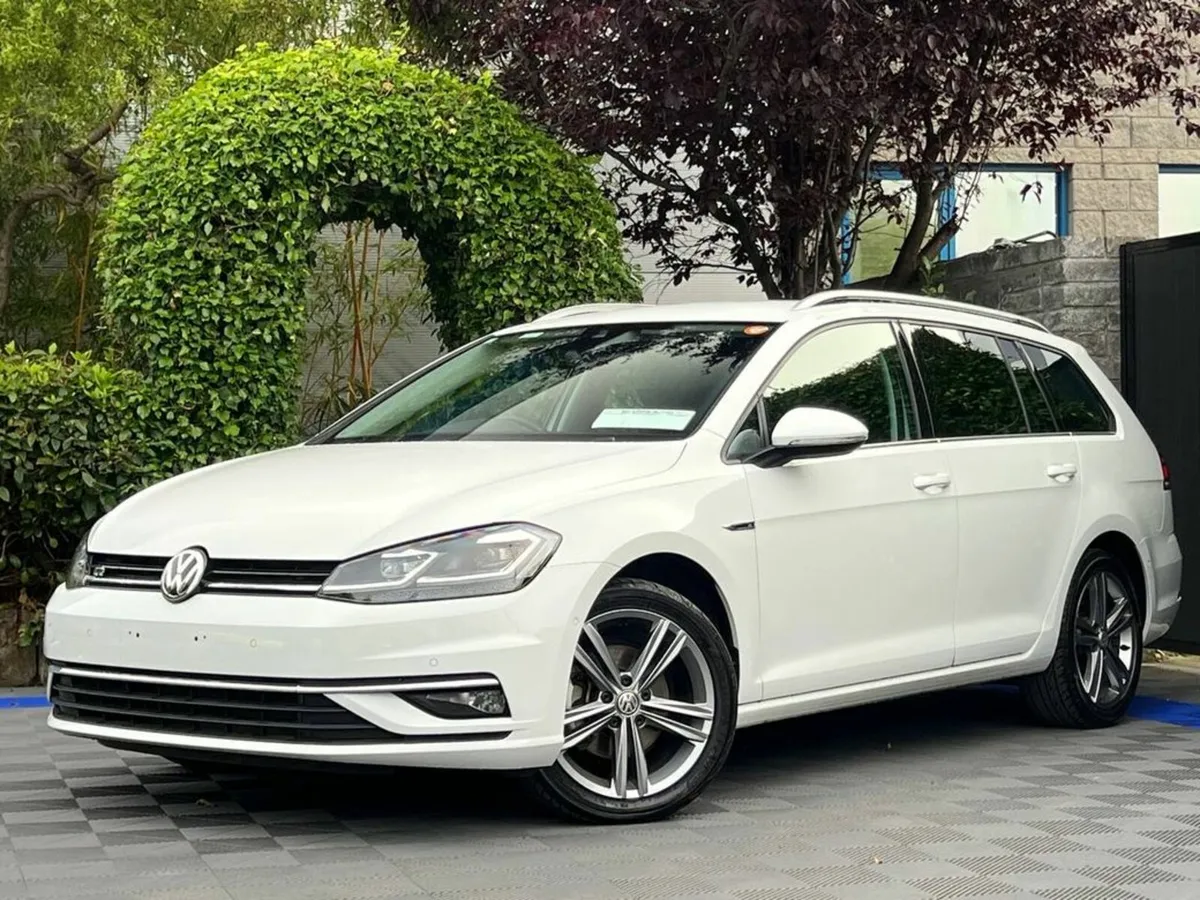 Volkswagen Golf HIGHLINE VARIANT 2.0 TDI AUTO // L - Image 1