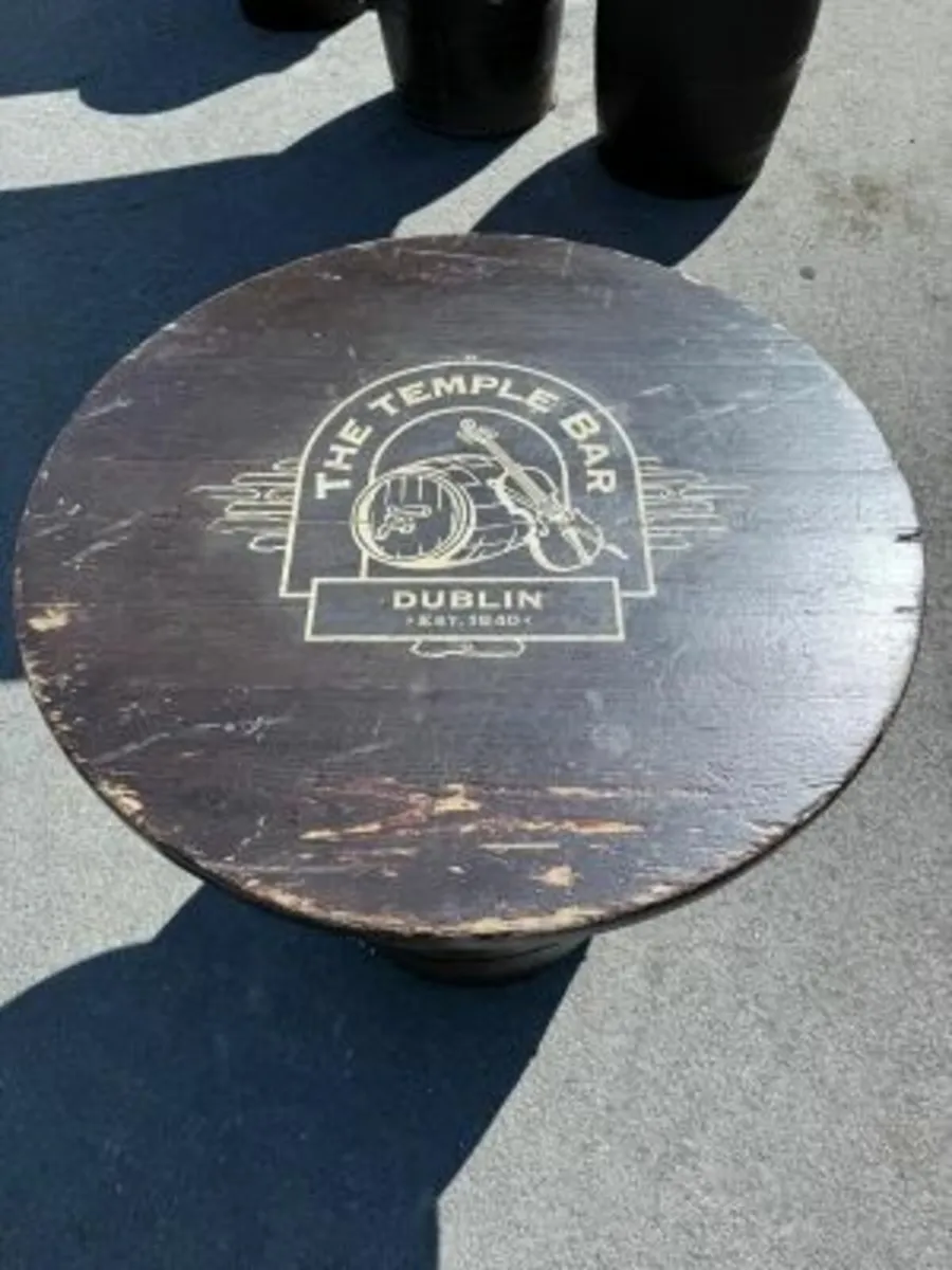 Oak whiskey barrel with table top - Image 3