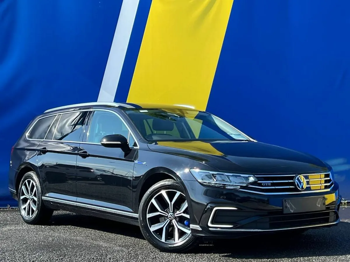 Volkswagen Passat GTE VARIANT 1.4 PLUG-IN HYBRID / - Image 1