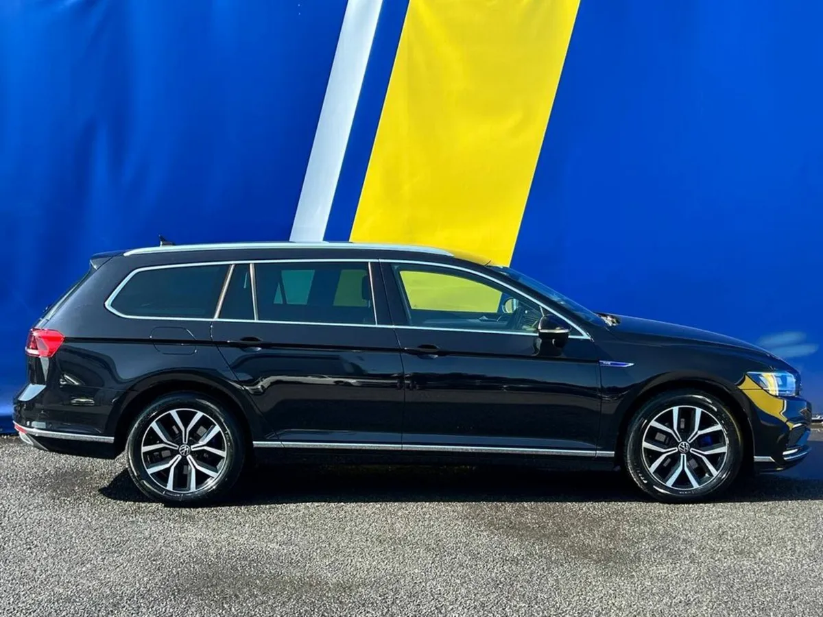 Volkswagen Passat GTE VARIANT 1.4 PLUG-IN HYBRID / - Image 2