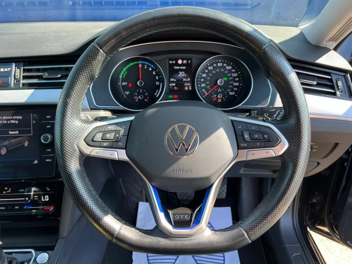 Volkswagen Passat GTE VARIANT 1.4 PLUG-IN HYBRID / - Image 4