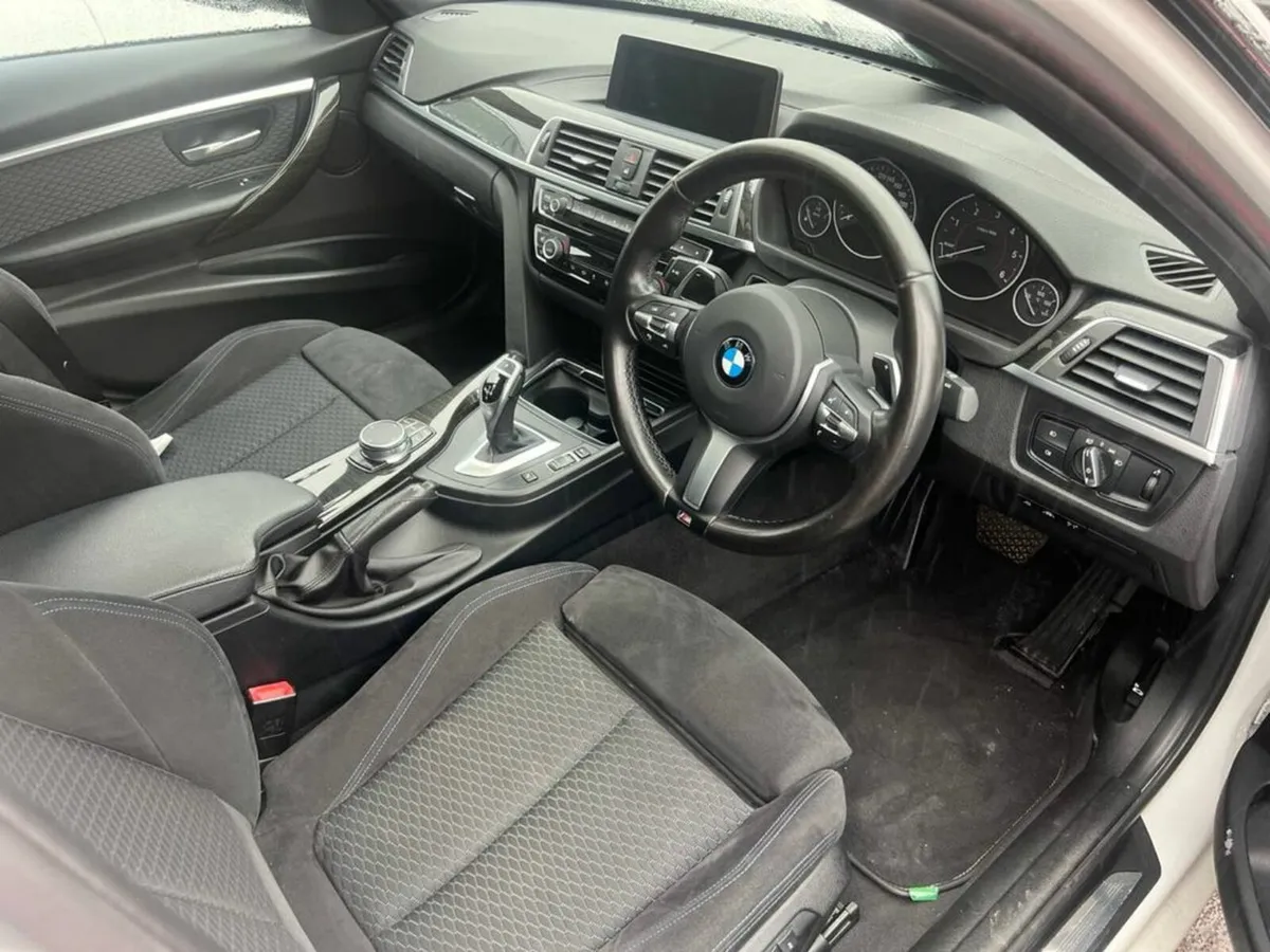 BMW 3-Series 320d M-SPORT AUTO // OPENING SUNROOF - Image 2