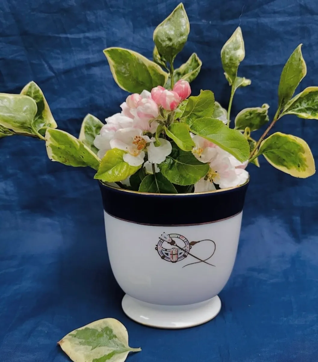 Arklow vase - Image 1