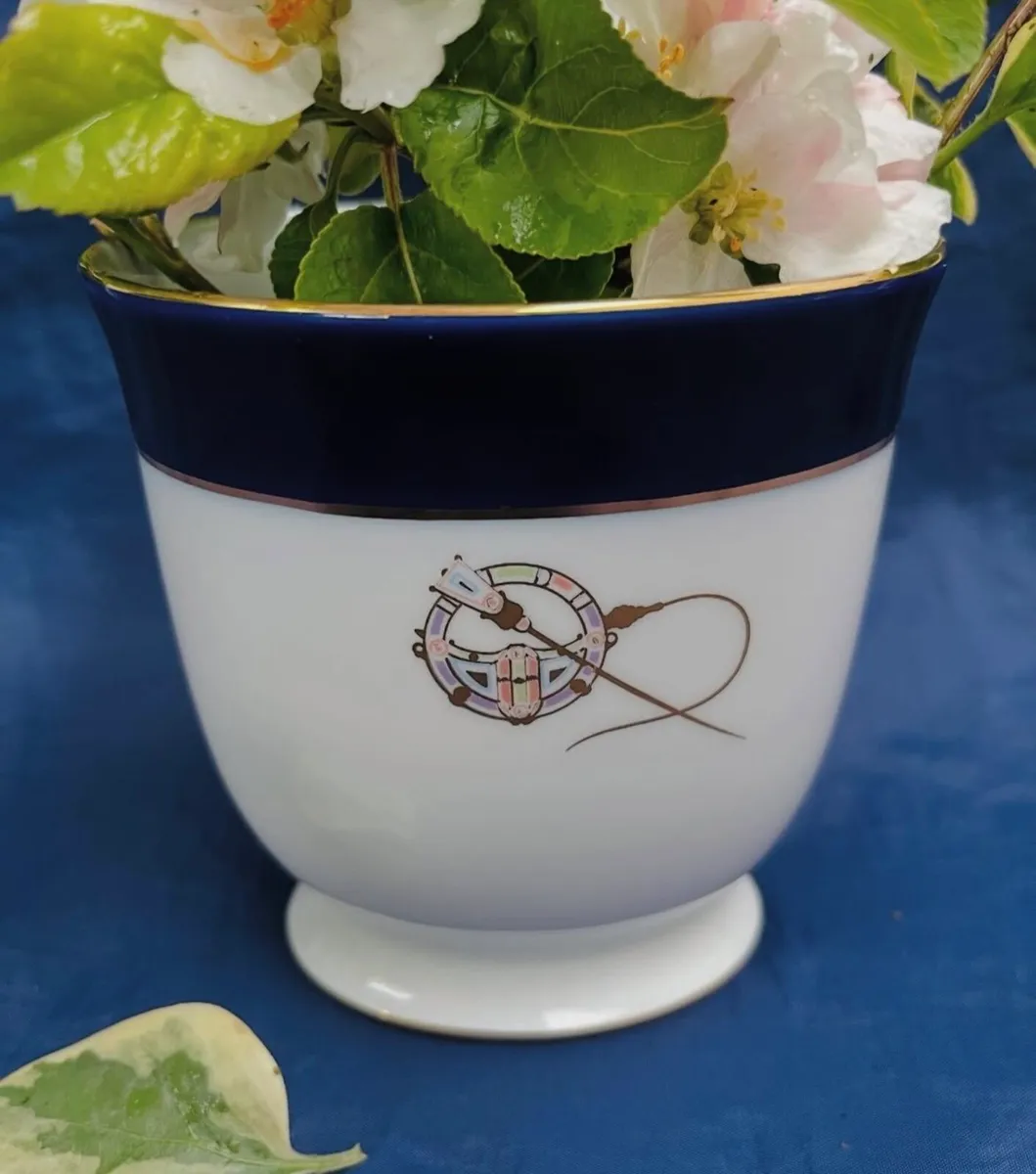 Arklow vase - Image 2