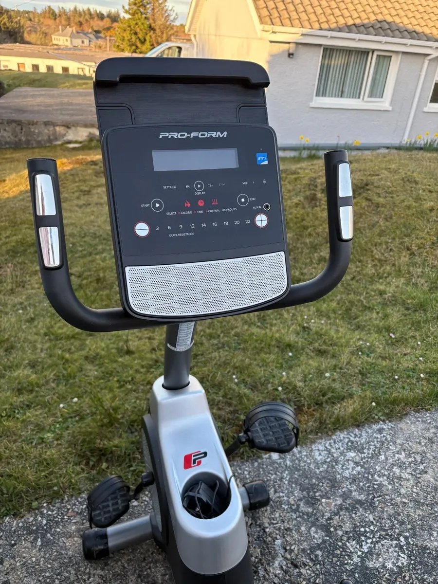 Exercise bike seated - Image 2