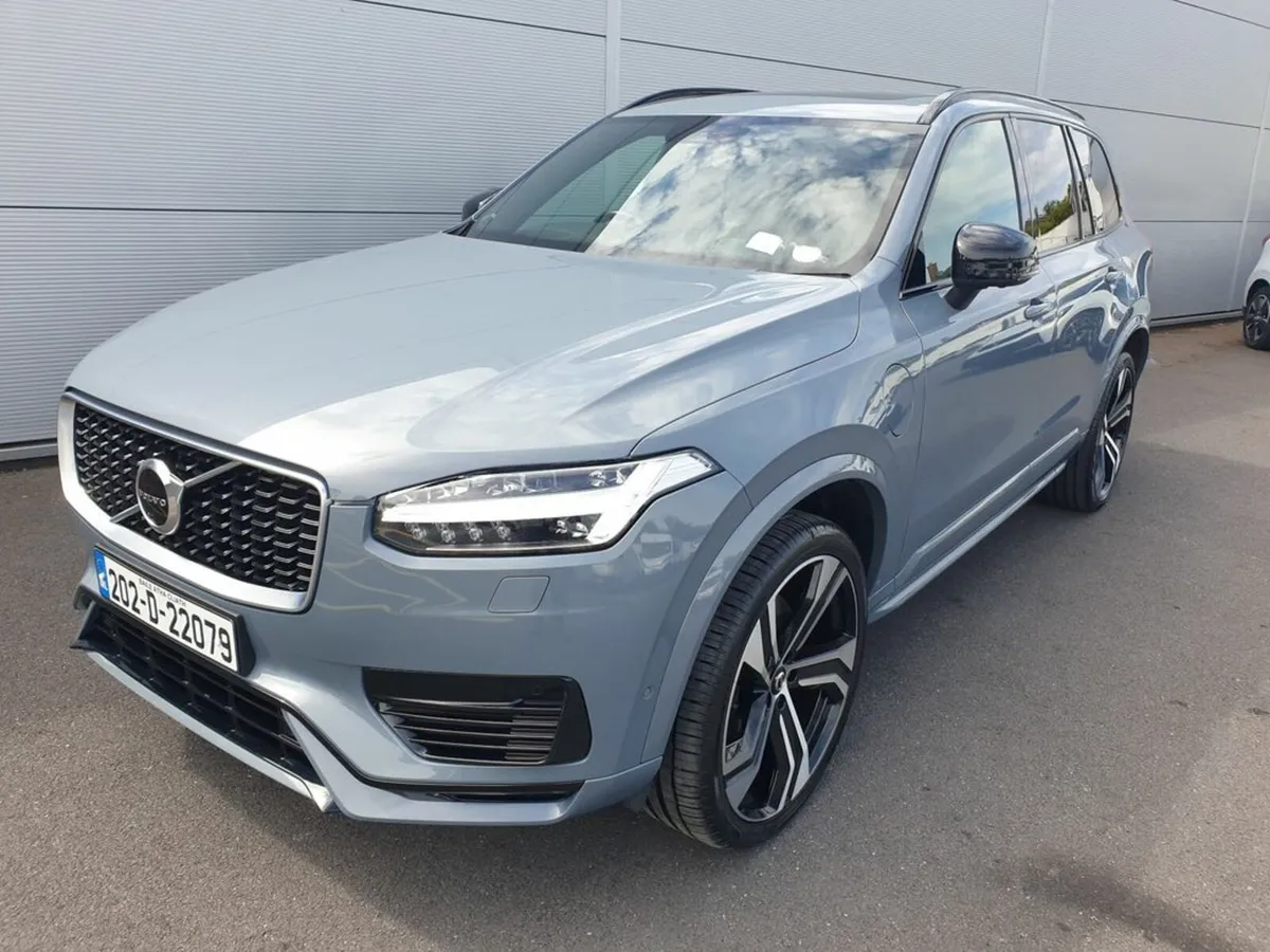Volvo XC90 T8 R Design PRO Phev AWD 5D - Image 4