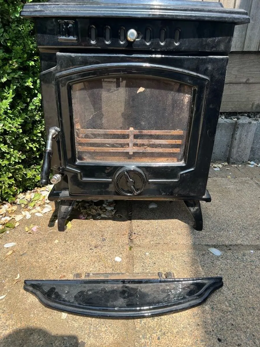 Stanley Tara Stove Enamel 8kW - Image 1