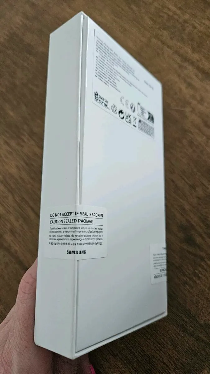 Samsung galaxy A54 5g brand new in sealed box - Image 2