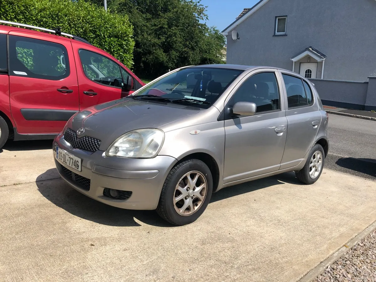 Toyota Yaris 2003 - Image 3