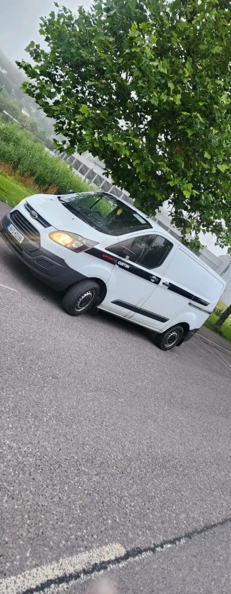 FORD TRANSIT CUSTOM - Image 1