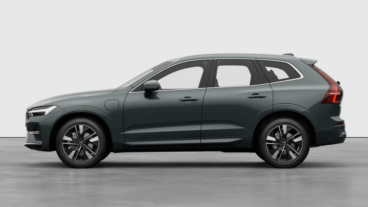 Volvo XC60 Plus Bright With Cardamom Interior - Image 3