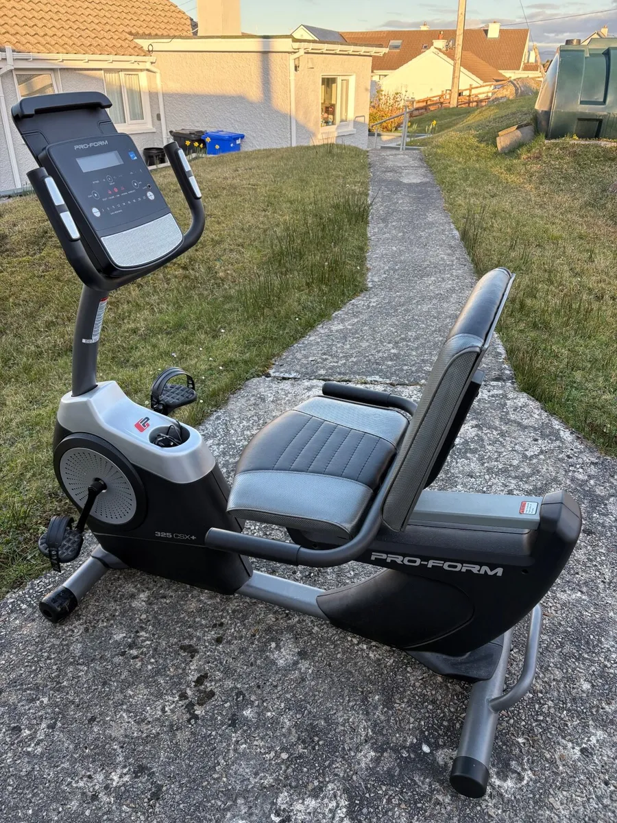 Exercise bike seated - Image 4