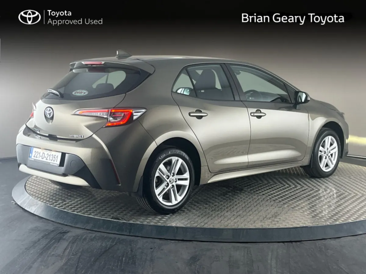 Toyota Corolla HYBRID LUNA H/B - Image 2