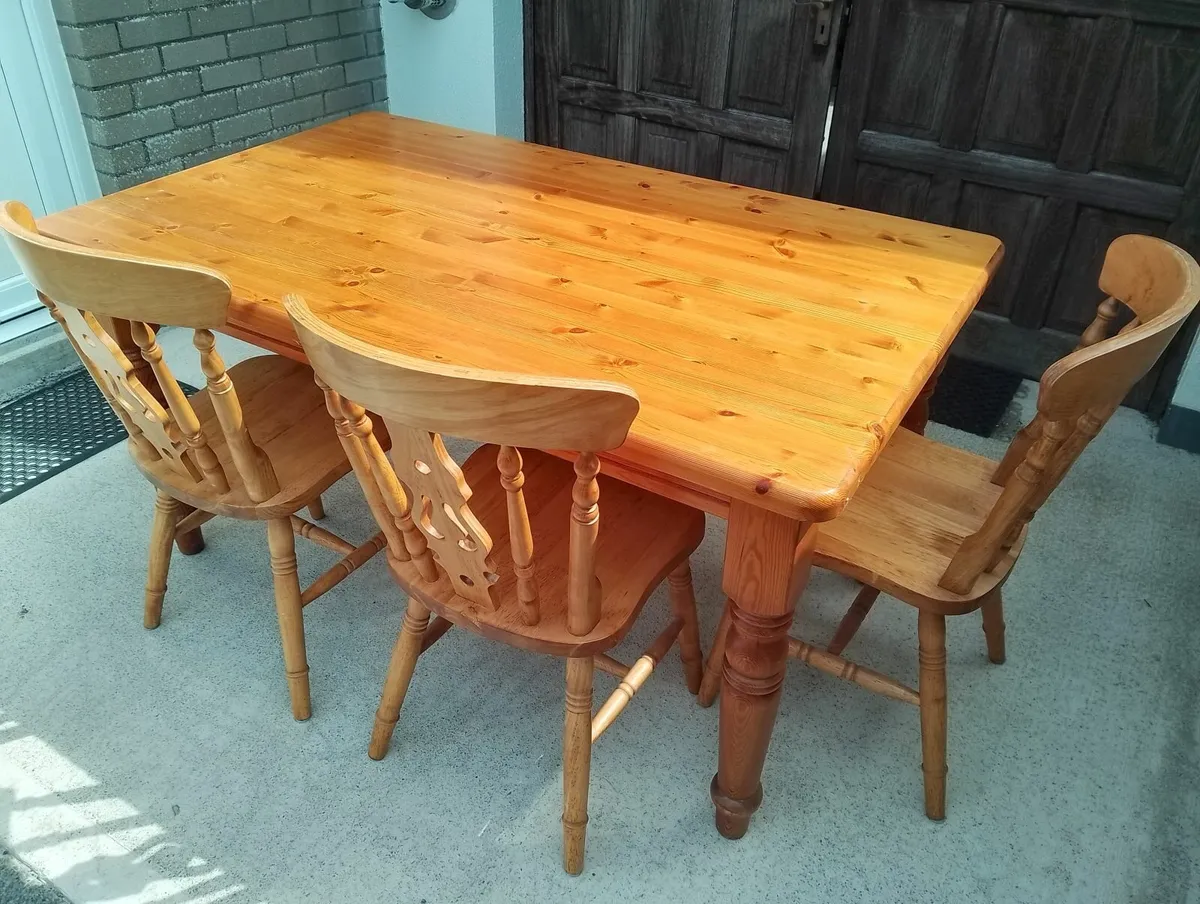 Dining Table & 6 Chairs - Image 3