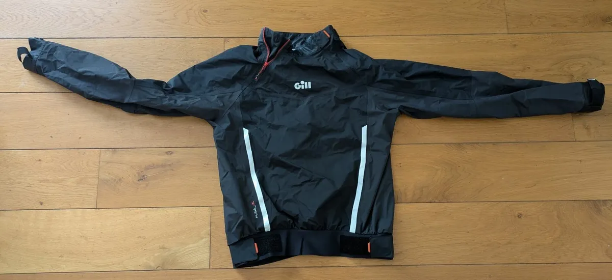 Gill men's medium spray top