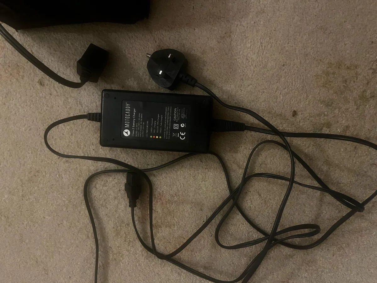 Motocaddy electric golf trolley battery - Image 2