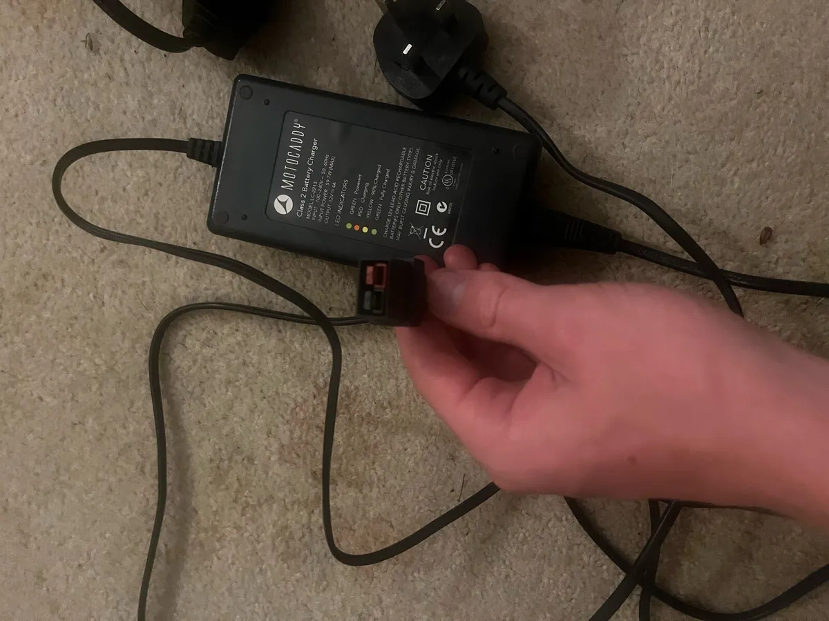 Motocaddy electric golf trolley battery - Image 3