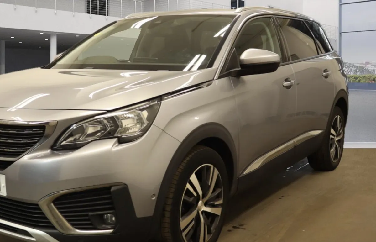 2019 Peugeot 5008 Allure 1.5 BlueHDI - 7 Seater - Image 1