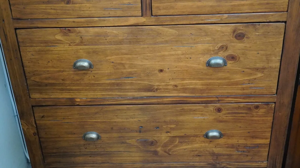 🪵 Irish Coast Collection Wooden Chest of Drawers - Image 4