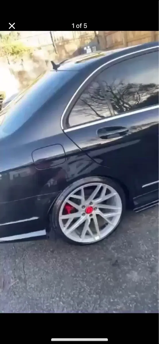 Mercedes - Image 1
