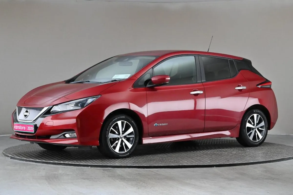 Nissan Leaf Niev SV 40kw  sat Nav reverse Cam - Image 4