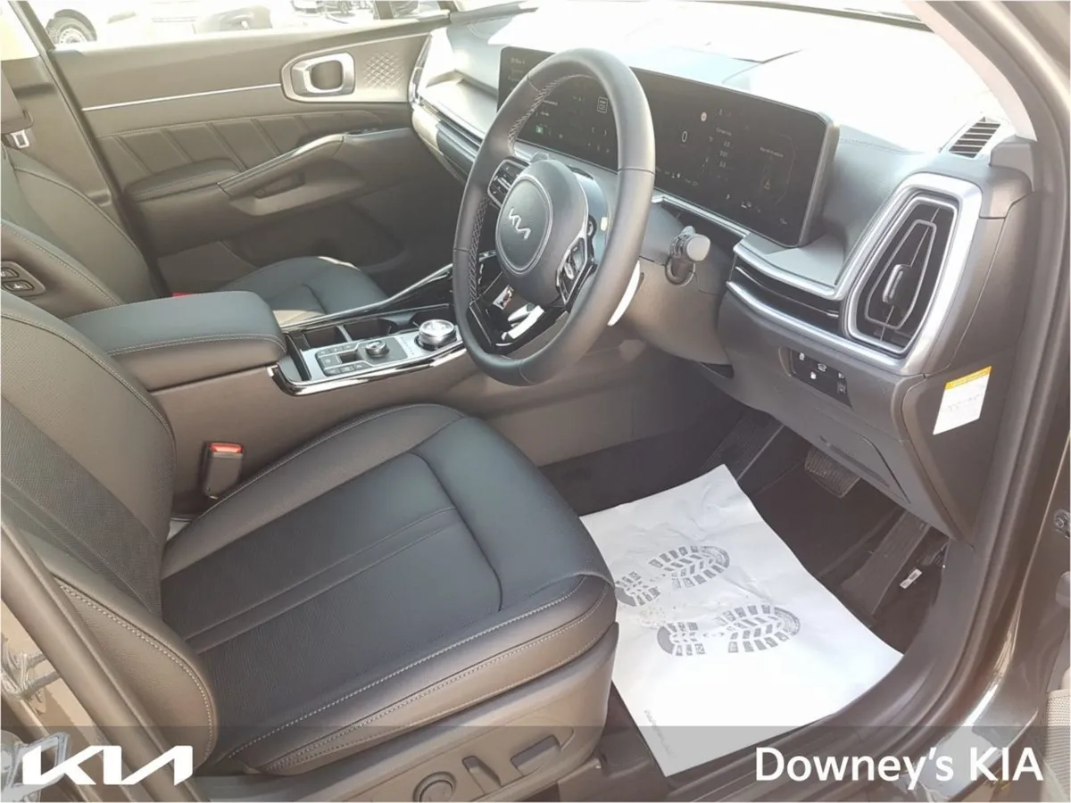 Kia Sorento 1.6 Phev AWD Auto - Image 2