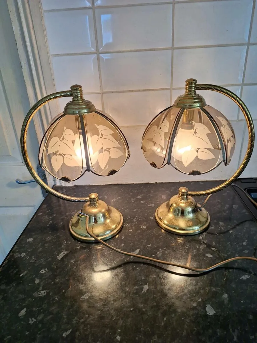 Pair of vintage brass table lamps - Image 1