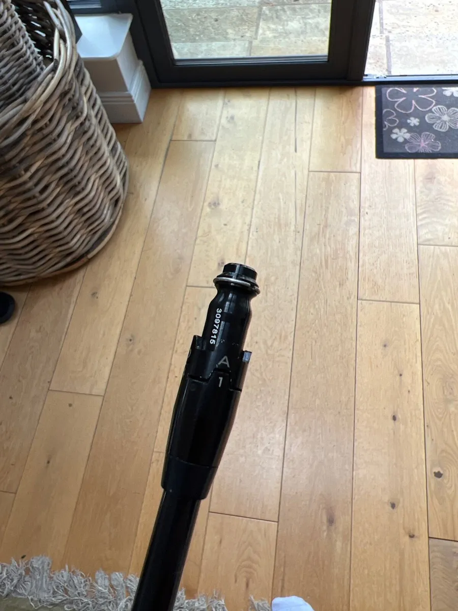 Titleist 3 wood shaft - Image 2