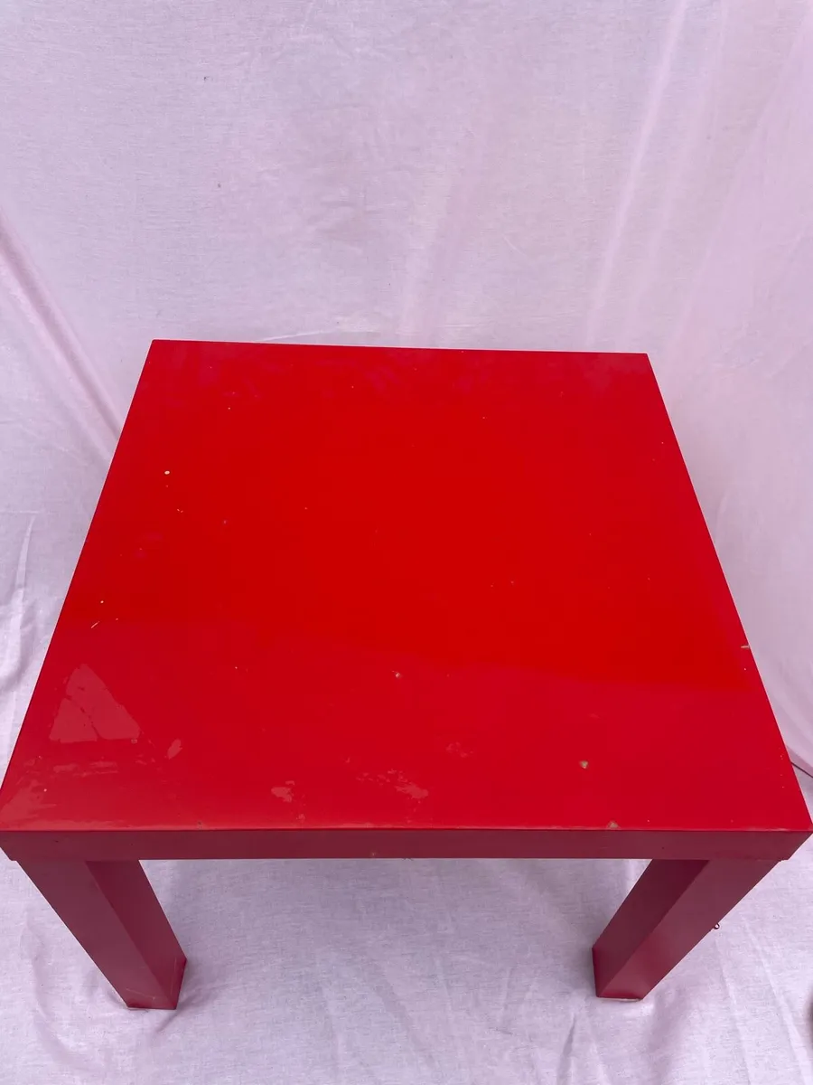 2 kids red tables - Image 2
