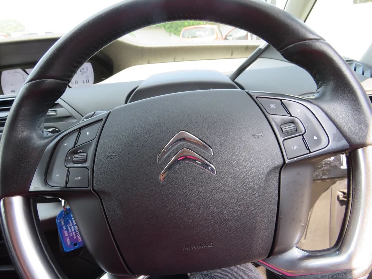 Citroen C4 Picasso 2015 7 SEATS AUTO DIESEL - Image 2