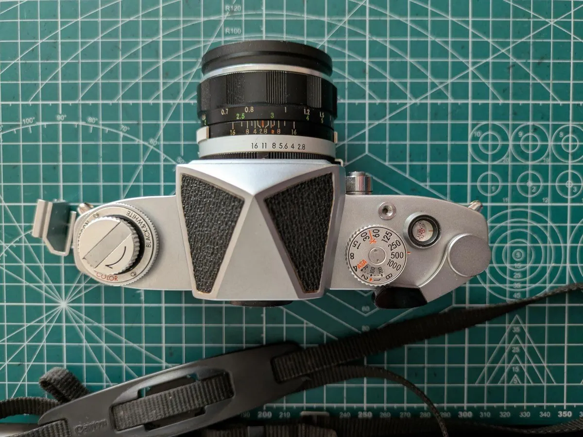 Miranda SLR camera +50mm 2.8 lens - Image 4