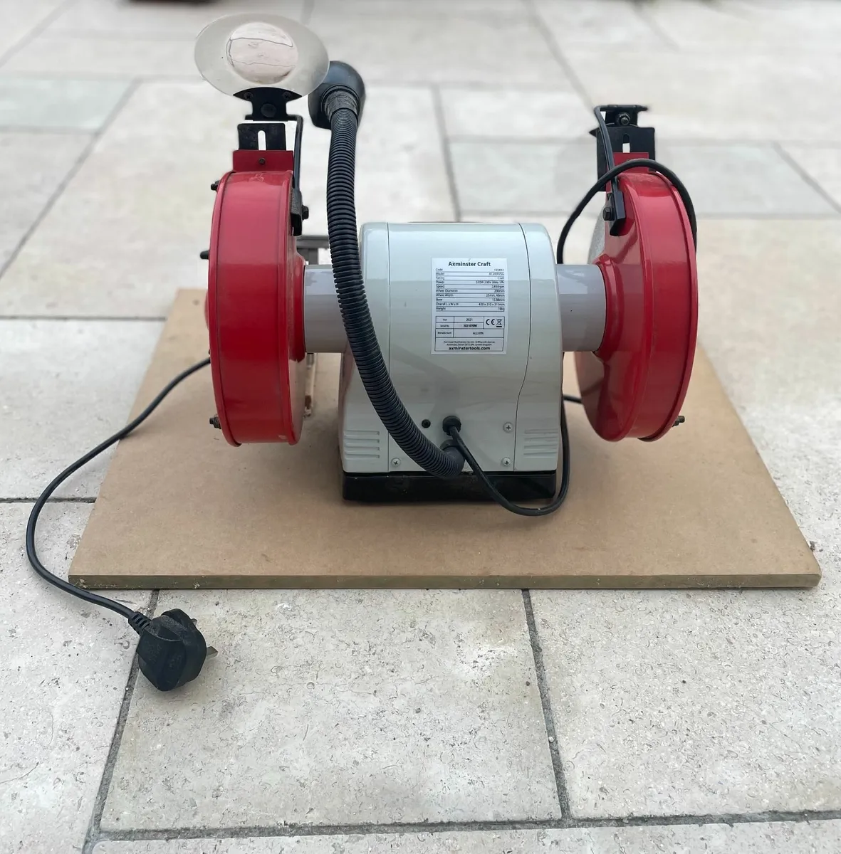Axminster Wide Stone Bench Grinder + Tool Rest - Image 2