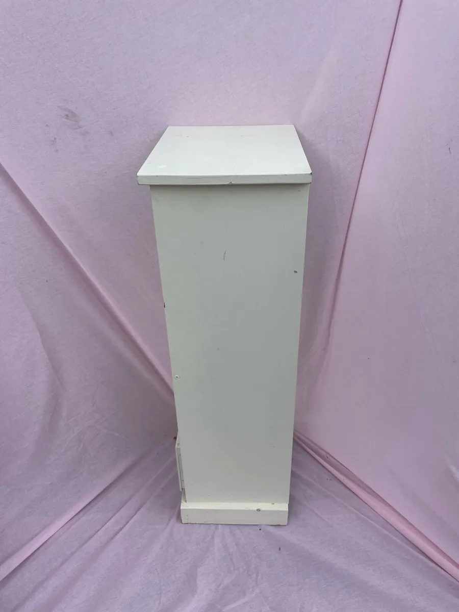White upcycled 4 drawer unit - Image 2