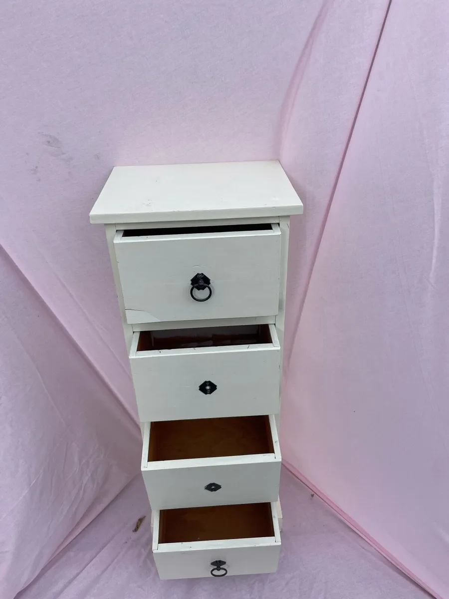 White upcycled 4 drawer unit - Image 3