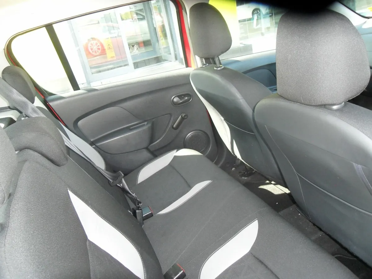 Dacia Sandero Stepway 2015 - Image 4