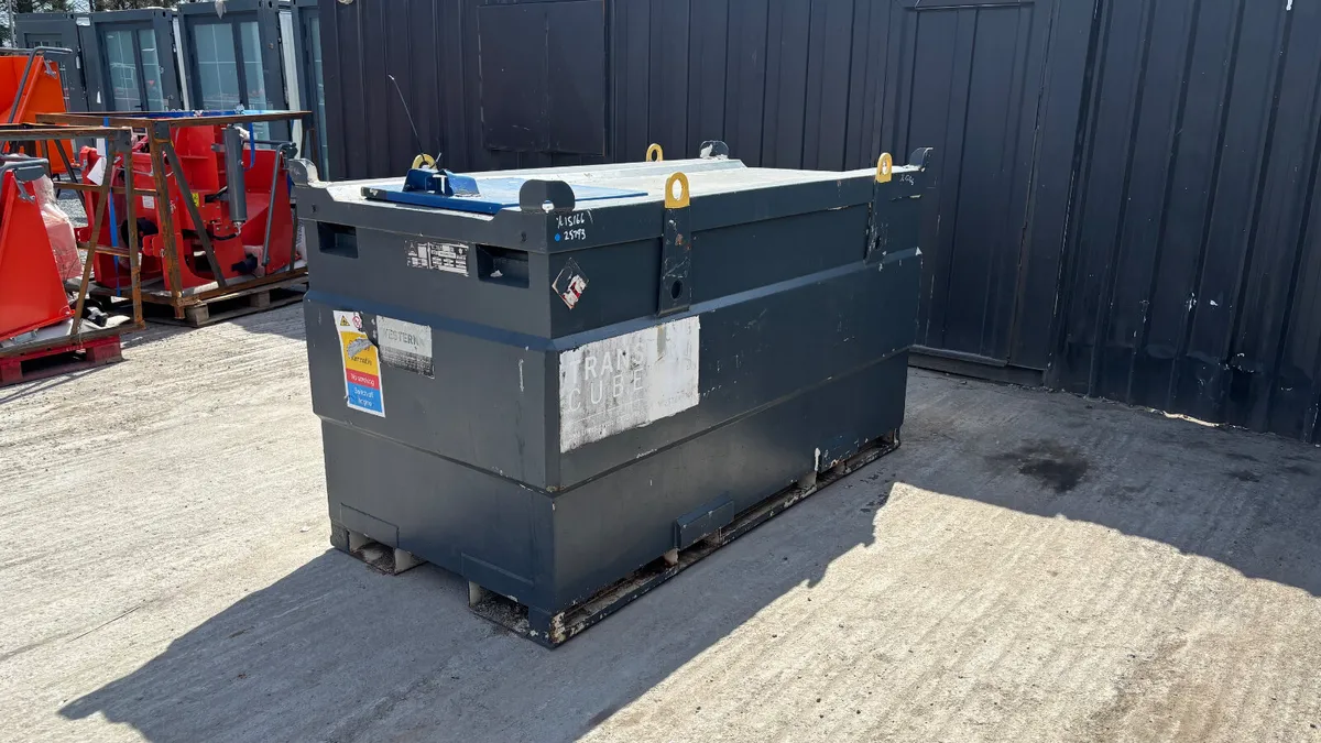 Western 2000L Fuel Bowser - Image 3