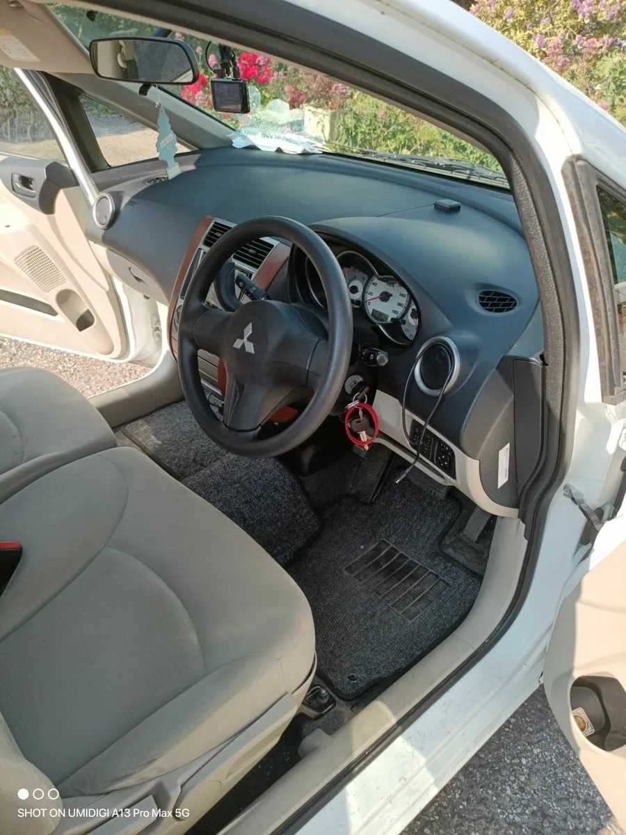 Mitsubishi Colt 2012 - Image 2