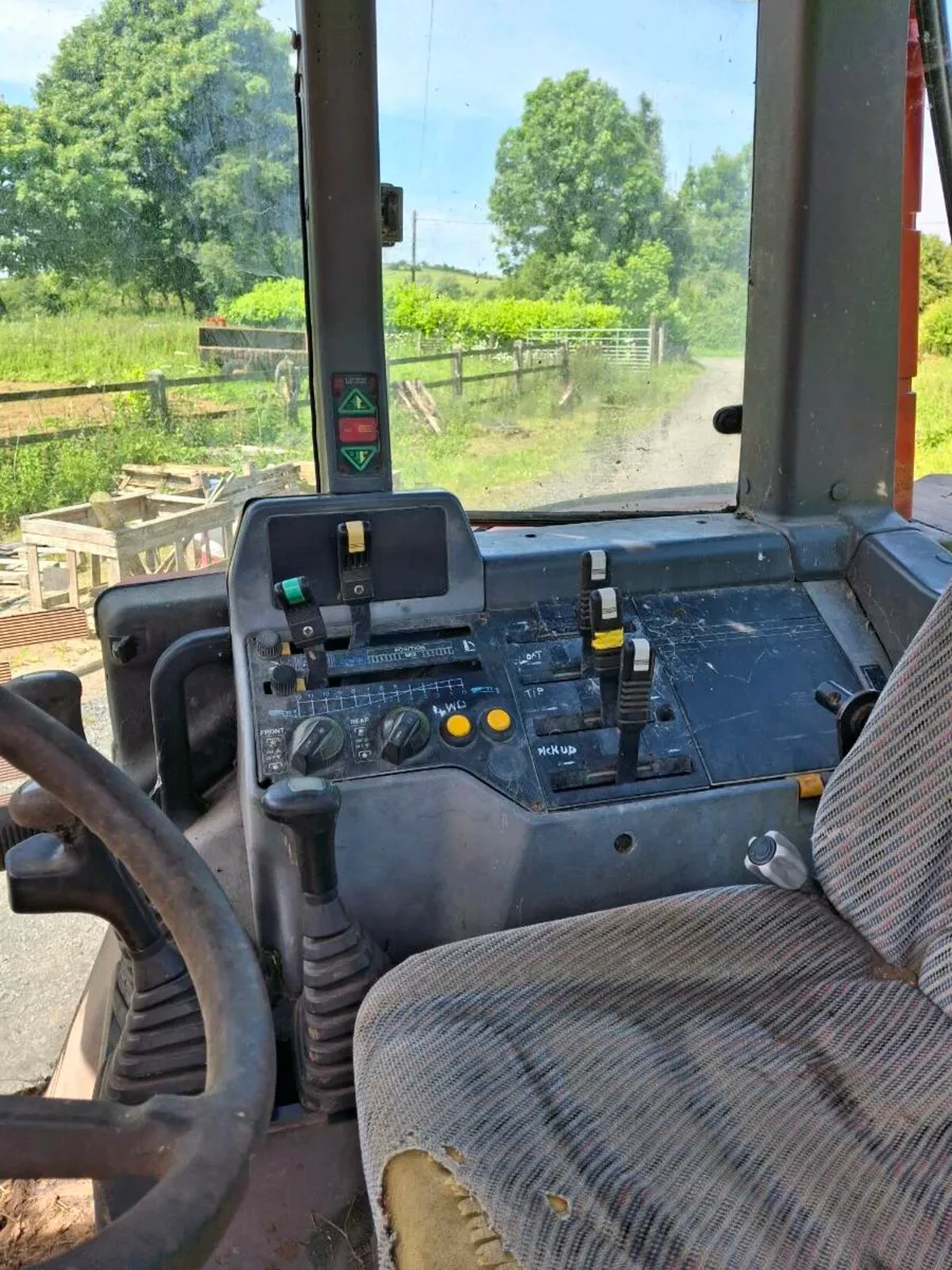 Tractor - Image 4