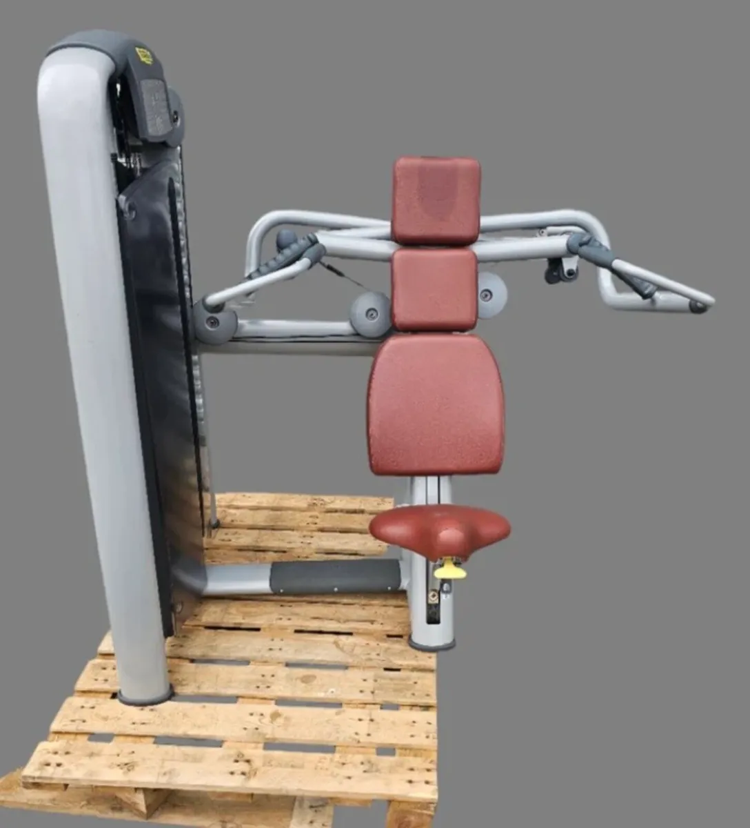 Technogym shoulder press - Image 1