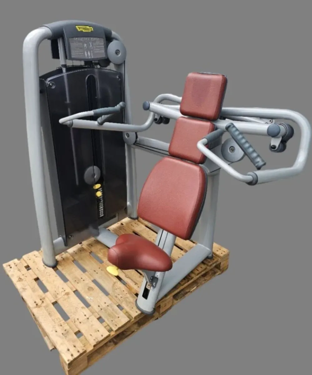 Technogym shoulder press - Image 2