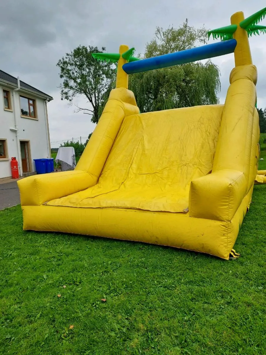 53 foot obstacle course. - Image 2