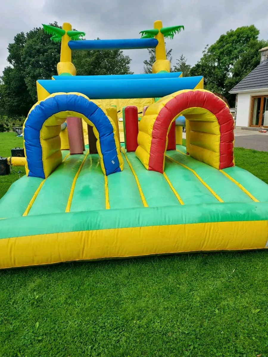 53 foot obstacle course. - Image 4