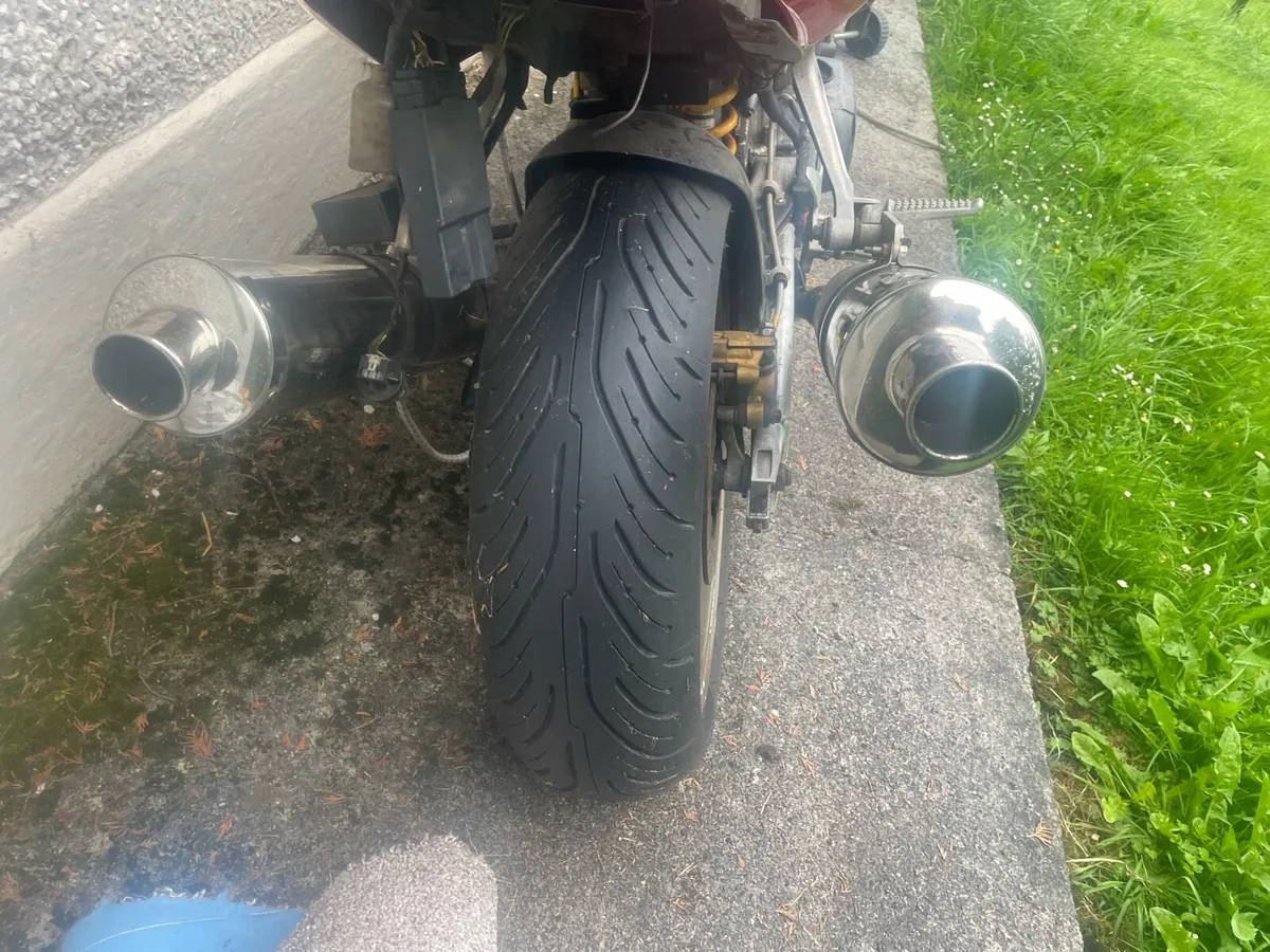 Honda vtr 1000 Firestorm - Image 4