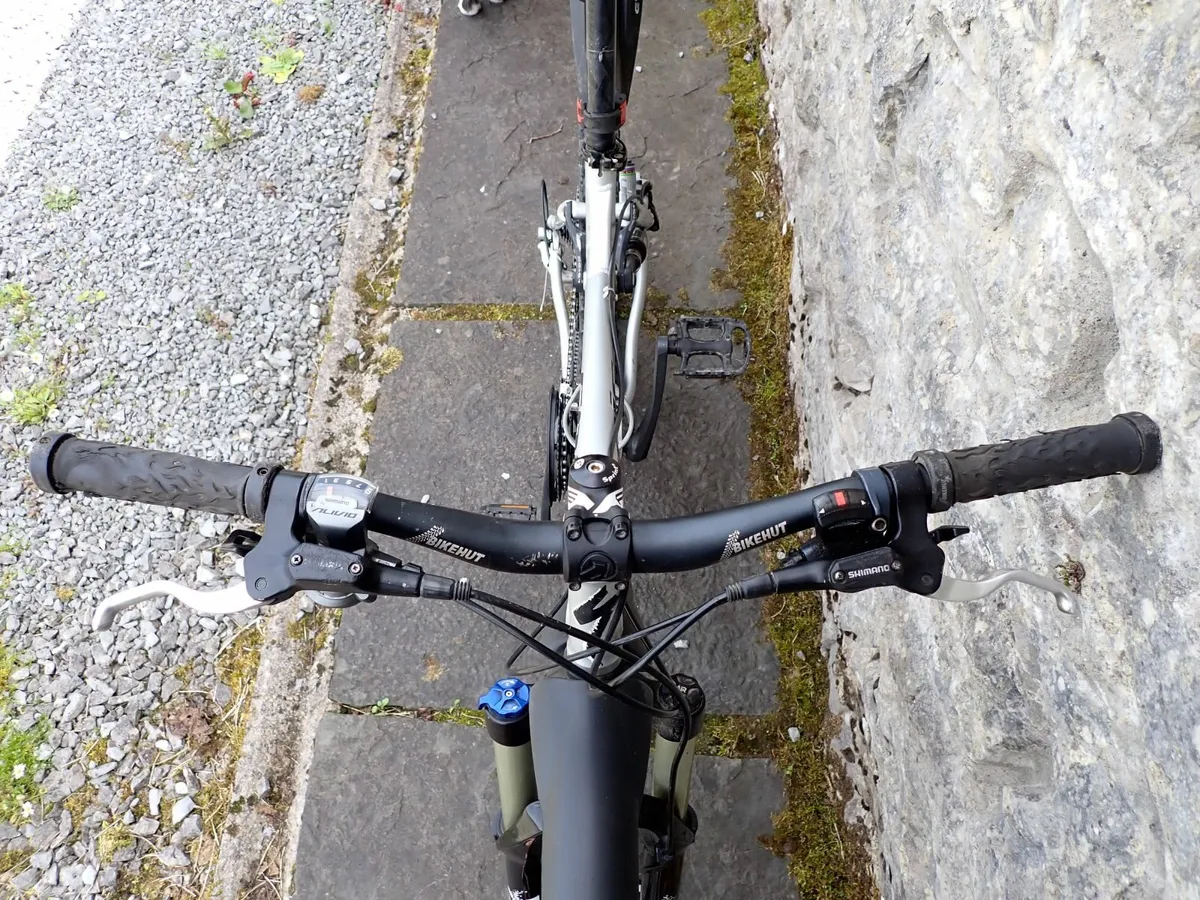 Mountain Bike - Image 4