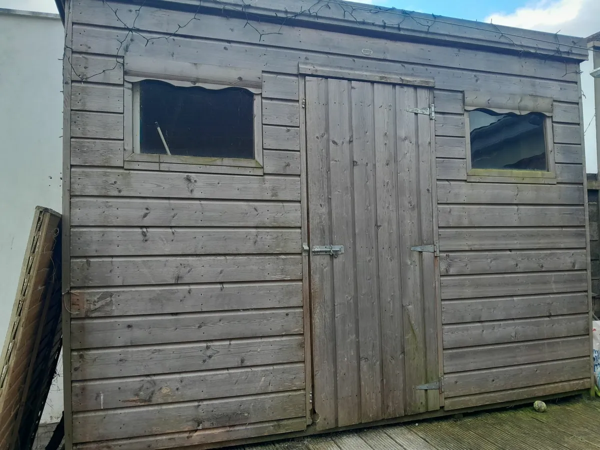 Cabin/shed - Image 2