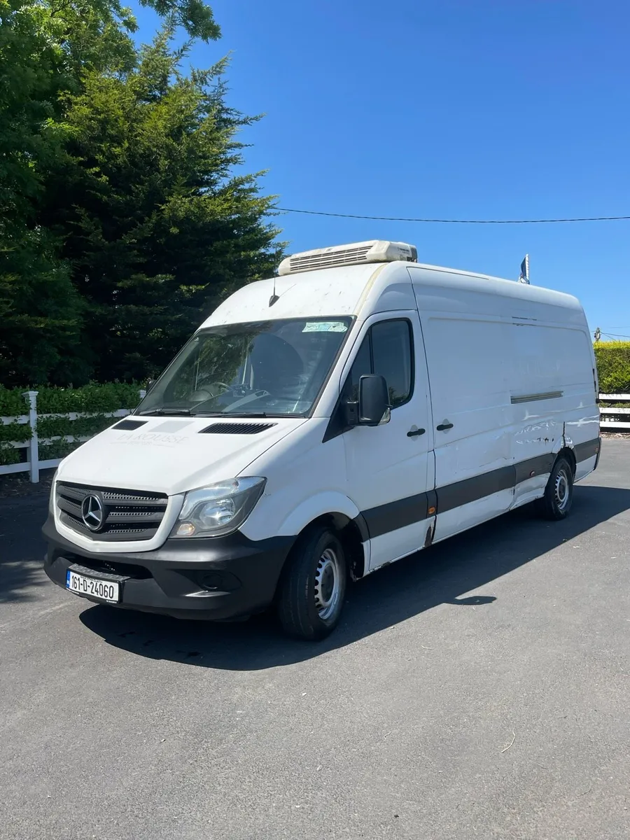 2016 Mercedes sprinter LWB 6 speed fridge van - Image 2